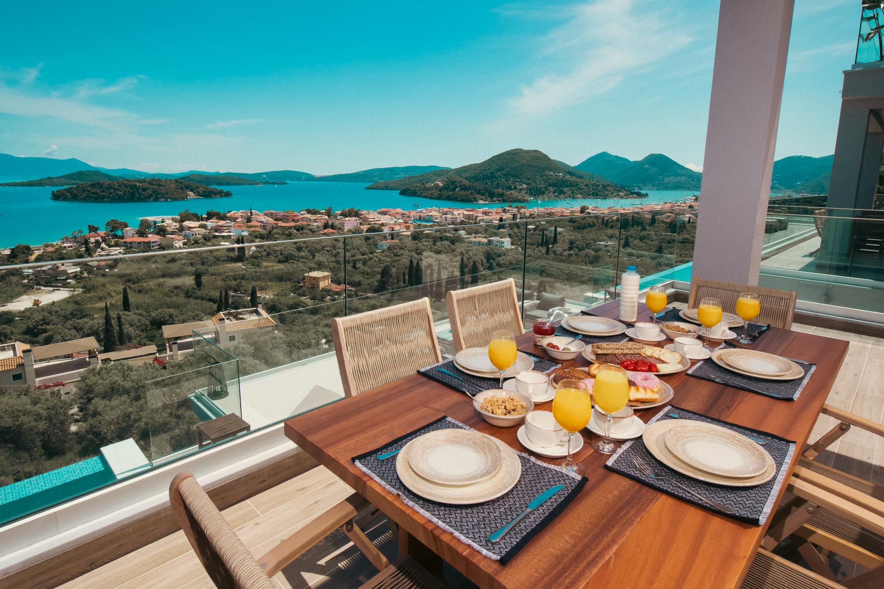 180 Villas Luxury Accommodation in Perigiali Nidri, Lefkada - Image 1