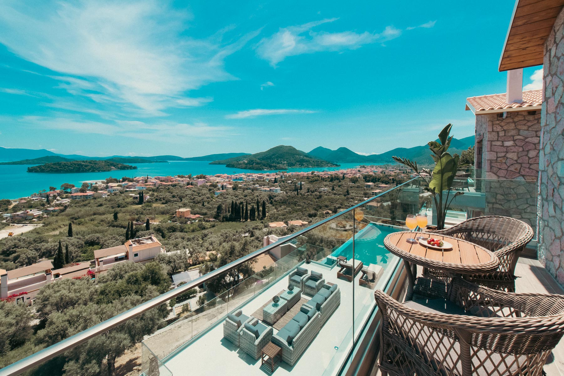 180 Villas Luxury Accommodation in Perigiali Nidri, Lefkada - Image 9