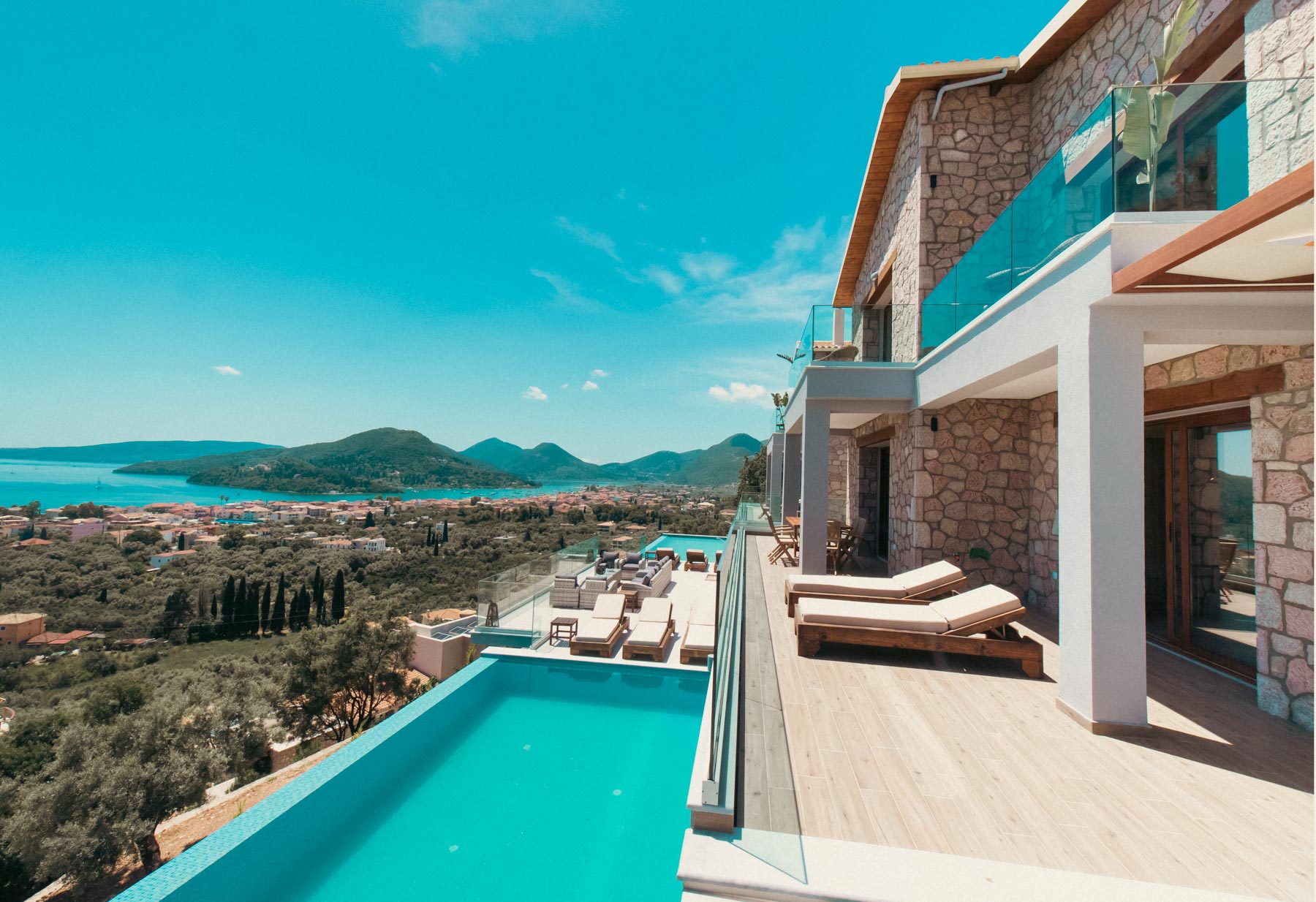 180 Villas Luxury Accommodation in Perigiali Nidri, Lefkada - Image 49